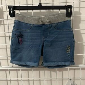 Girl’s cotton shorts
